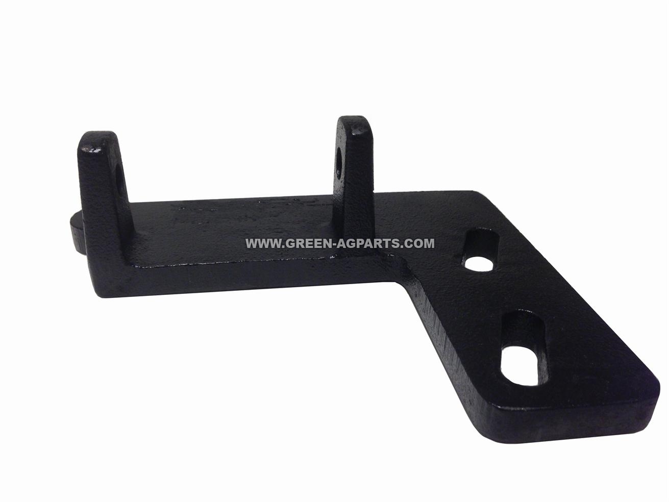 A52442 Right Hand arm bracket for dry fertilizer shoe used with G52150 shoe