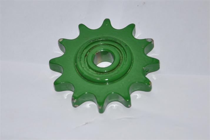 AA32776 G52776 12 tooth idler sprocket for 50 chain used on John Deere planters